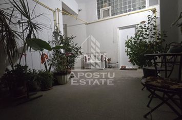 Apartament de inchiriat 2 camere  ultracentral anunturi imobiliare Arad