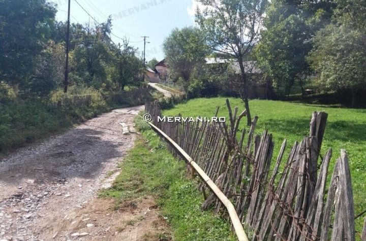 Teren de vânzare în Comarnic (zona Ghioșești) anunturi imobiliare Prahova