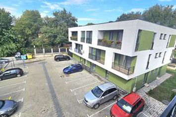 Apartament 2 camere Cug-Hotel Capitol ( decomandat) anunturi imobiliare Iasi