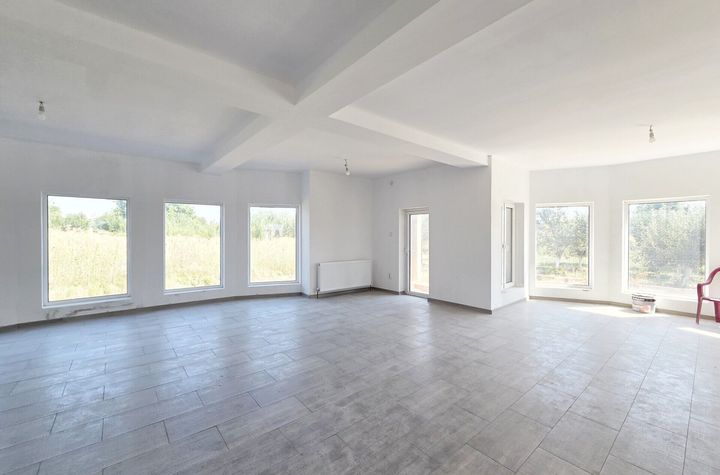 INCHIRIERE VILA P+1 - 245 MP. UTILI- TEREN 1476 MP. - GAESTI anunturi imobiliare Dambovita
