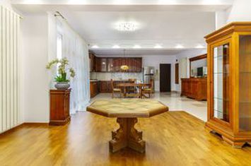 100 mp, 2 balcoane,garaj individual,Macesului,2590e/mp!!, Comision 0 anunturi imobiliare Cluj