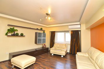 Apartament 4 camere de vanzare UNIRII - Bucuresti anunturi imobiliare Bucuresti