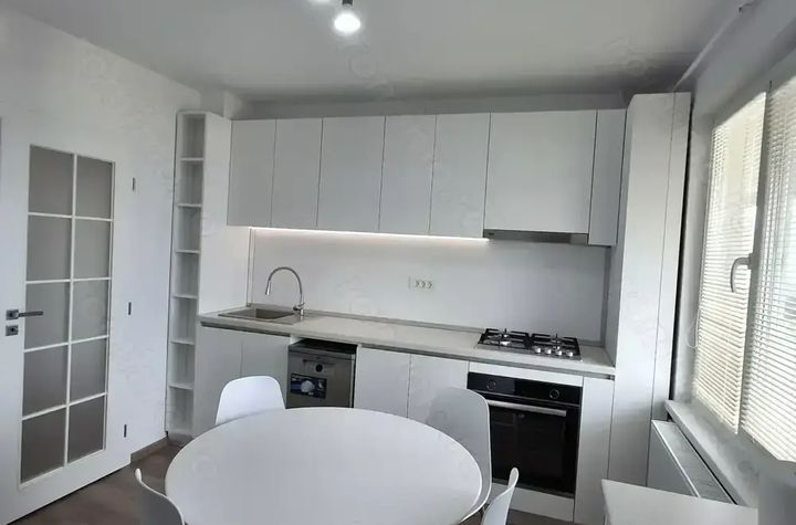 Apartament 3 camere de vanzare CENTRAL - Timis anunturi imobiliare Timis