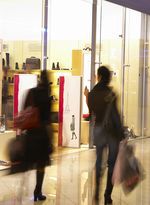 Chiriile spatiilor de retail au continuat sa scada si in primul trimestru