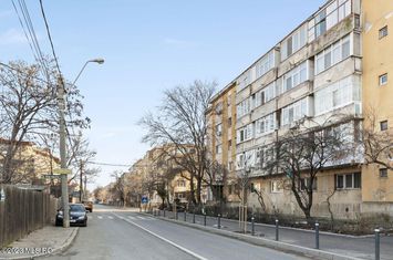 Apartament 2 camere de vanzare APUSULUI - Bucuresti anunturi imobiliare Bucuresti