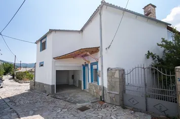 Casă renovată 188 mp în Theologos anunturi imobiliare Grecia