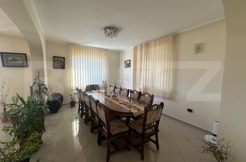 Vilă - 6 camere de vanzare PAULESTI - Satu Mare anunturi imobiliare Satu Mare