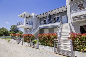 Apartament 1 cameră, Paralia Ofriniou — 200 m de mare anunturi imobiliare Grecia