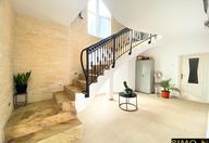 2.500 €, Spațiu comercial