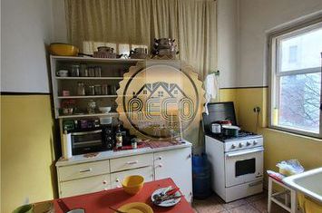 Apartament 3 camere de inchiriat CENTRAL - Bihor anunturi imobiliare Bihor