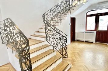 Vila individuala + curte | 286 mp | zona Floreasca anunturi imobiliare Bucuresti