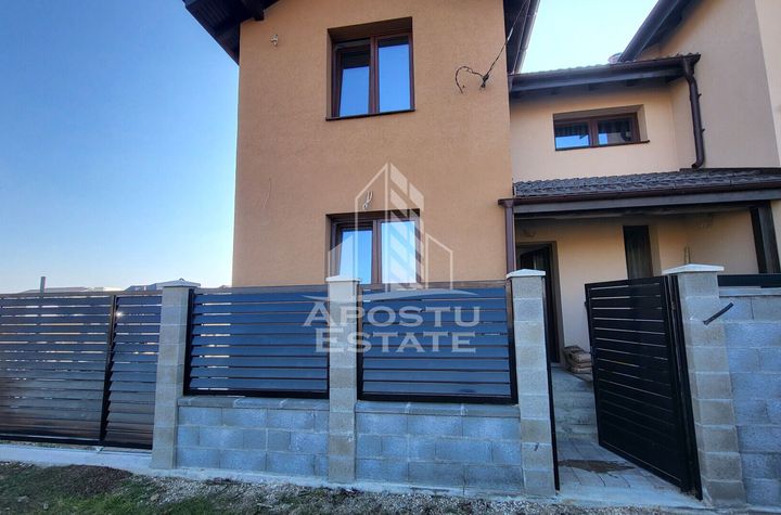 Triplex nou cu 5 camere,Giroc,ideal firme/birouri anunturi imobiliare Timis