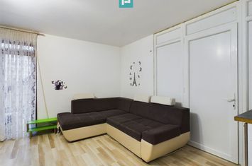 Apartament 3 camere de vanzare DUMBRAVITA - Timis anunturi imobiliare Timis