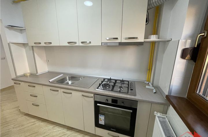 Apartament 3 camere de inchiriat SUD - Vrancea anunturi imobiliare Vrancea