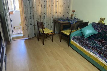 Apartament 2 camere de vanzare GARA - Vrancea anunturi imobiliare Vrancea