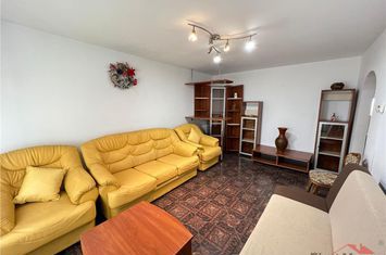 Apartament 4 camere de vanzare CENTRAL - Vrancea anunturi imobiliare Vrancea