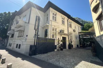 Vanzare - Vila interbelica - Utilizare mixta - Unirii anunturi imobiliare Bucuresti