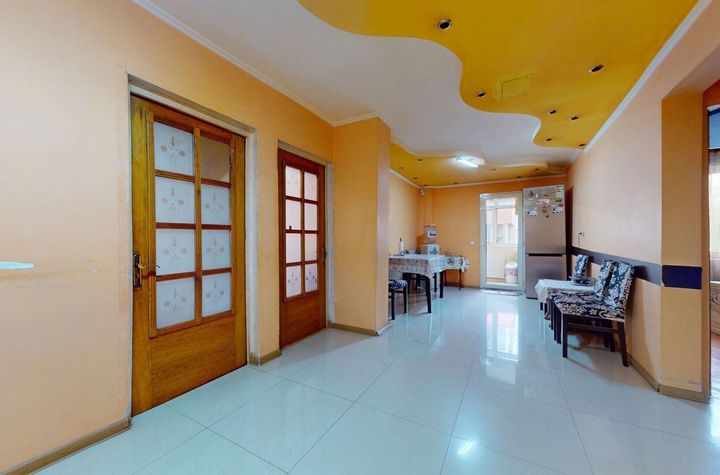 Apartament 4 camere– Zona Teiul Doamnei anunturi imobiliare Bucuresti