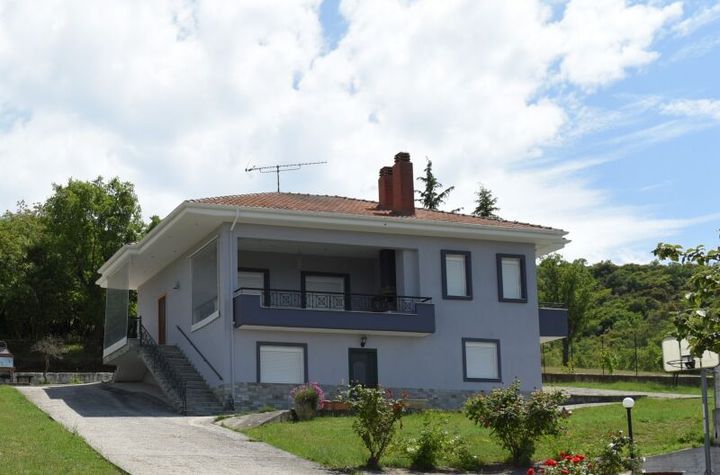Casă individuală 239 mp, teren 1000 mp — Levkouda anunturi imobiliare Grecia