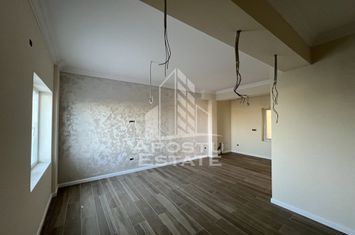 Ap amenajat în spațiu destinat ptr garaj anunturi imobiliare Timis