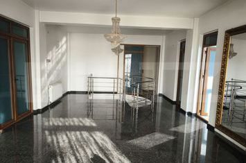 Vilă - 15 camere de vanzare CRAIOVA - Dolj anunturi imobiliare Dolj