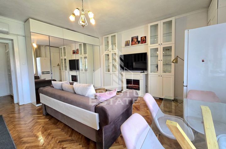 Apartament cu 2 camere, complet renovat si mobilat, zona centrala anunturi imobiliare Timis