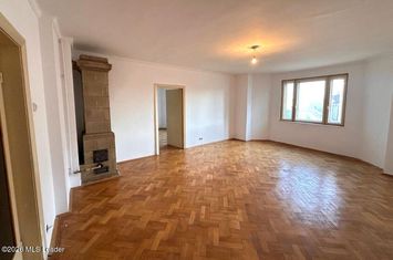 B-dul Carol I nr. 59, 188 mpu, etaj 3, 6 camere, bloc mic anunturi imobiliare Bucuresti