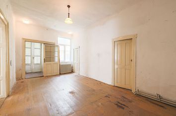 Apartament cu 3 camere,  zonă centrală - 0% comision anunturi imobiliare Arad