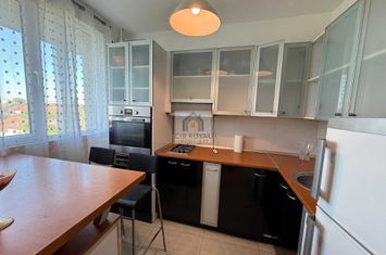 Inchiriez apartament 2 camere Bd. Ion Mihalache,la 10 minute metrou Grivita,1 km Universitatea de Stiinte Agronomice,renovat. anunturi imobiliare Bucuresti