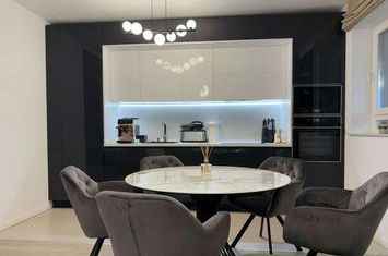 Apartament 2 camere de vanzare TRACTORU - Brasov anunturi imobiliare Brasov