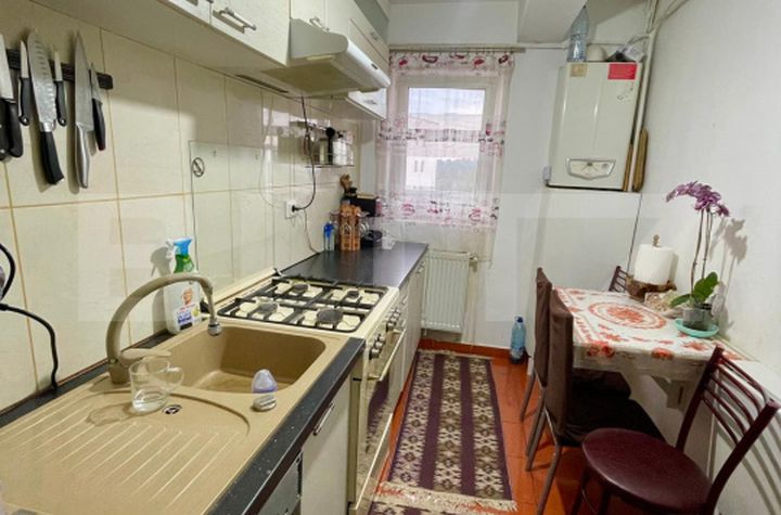Apartament 3 camere de vanzare SUCEAVA - Suceava anunturi imobiliare Suceava