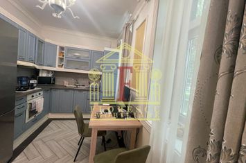 Proprietate suberba!  Parc Copou! anunturi imobiliare Iasi