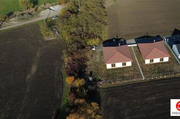 Casă - 4 camere de vanzare SANGEORGIU DE MURES - Mures anunturi imobiliare Mures