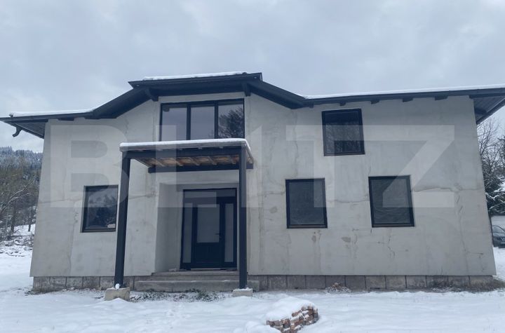 Casă - 4 camere de vanzare SUCEAVA - Suceava anunturi imobiliare Suceava