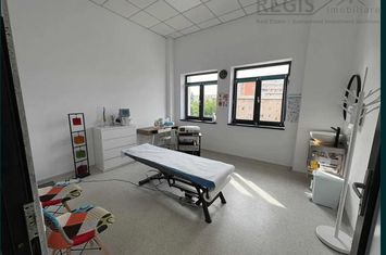 Spațiu comercial de inchiriat CALEA BUCURESTI - Brasov anunturi imobiliare Brasov