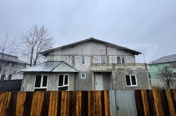 Vilă - 4 camere de vanzare BACAU - Bacau anunturi imobiliare Bacau