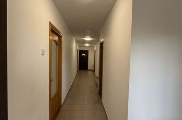 Vilă - 4 camere de vanzare PLOIESTI - Prahova anunturi imobiliare Prahova
