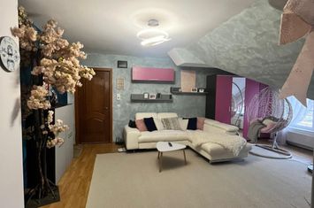 Apartament 2 camere de vanzare RADAUTI - Suceava anunturi imobiliare Suceava