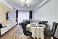 800 €, Apartament 3 camere