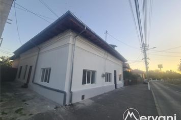 Casă - 4 camere de vanzare CENTRU - Prahova anunturi imobiliare Prahova