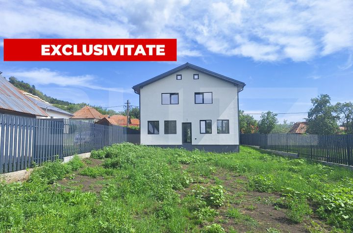 Vilă - 4 camere de vanzare CLUJ-NAPOCA - Cluj anunturi imobiliare Cluj