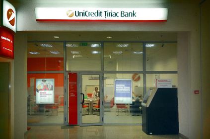 UniCredit Ţiriac Bank a ieftinit creditele ipotecare în lei şi euro