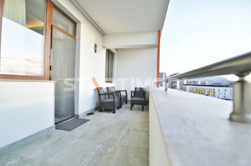 Apartament mobilat trei camere Isaran Residence cu parcare anunturi imobiliare Brasov