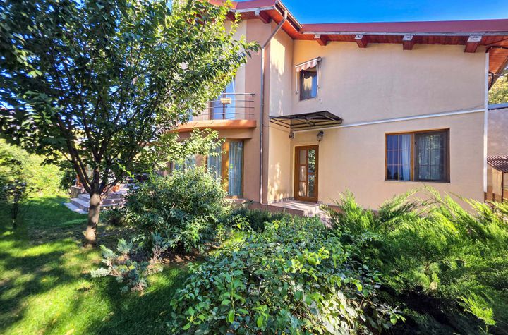 Vilă - 5 camere de vanzare CONSTANTA - Constanta anunturi imobiliare Constanta