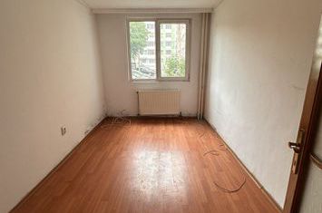 APARTAMENT 3 CAMERE - PIATRA NEAMT anunturi imobiliare Neamt