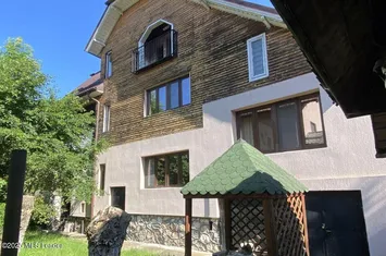 Bran - Casa pe strada Valea Portii, 223 mp, 4 dormitoare, teren 320 mp anunturi imobiliare Brasov