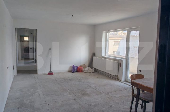 Apartament 4 camere de vanzare DEVA - Hunedoara anunturi imobiliare Hunedoara