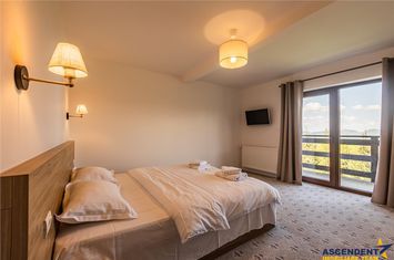 Vilă - 12 camere de vanzare BRAN - Brasov anunturi imobiliare Brasov