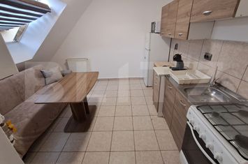 Garsonieră de vanzare FLORESTI - Cluj anunturi imobiliare Cluj