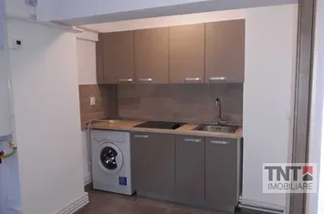 Apartament 1 camera decomandat vanzare zona Centru Civic-Tribunal anunturi imobiliare Iasi